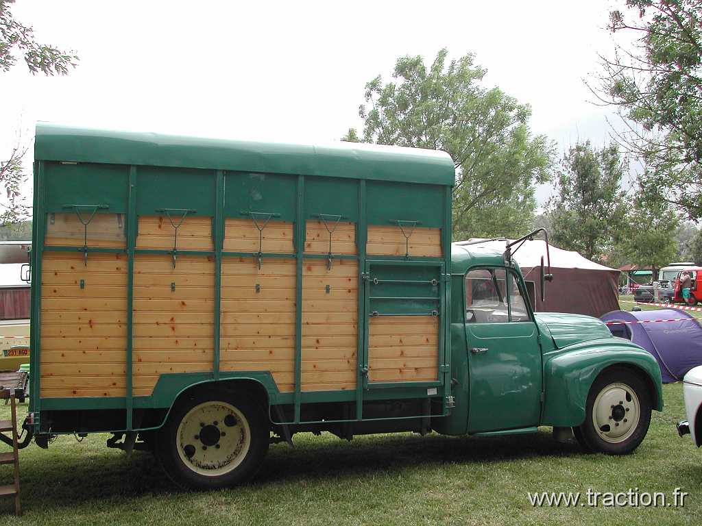 2014_Madine (40).JPG - 29ème Retro Meus'Auto au Lac de Madine, Citroen U23 Bétaillère
